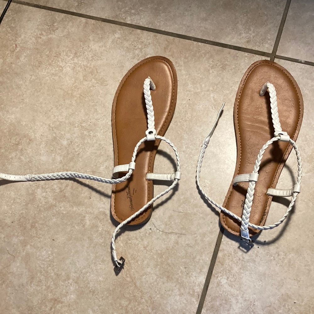 White Thong Sandals by Universal Thread